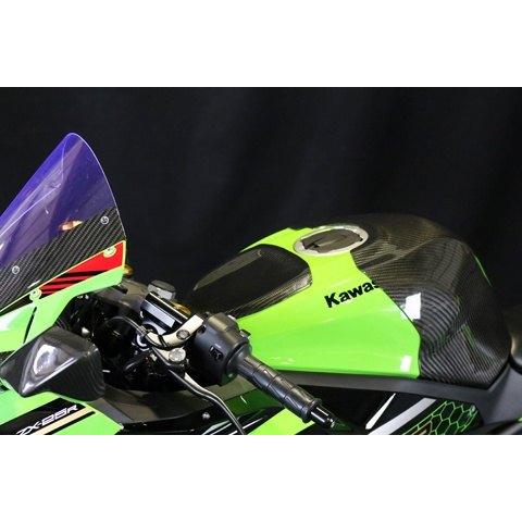 A-TECH エーテック タンクフロントプレート タイプ：開繊ドライカーボン(KDC)／クリア塗装済 ZX-25R KAWASAKI カワサキ タンクカバー タンク関連 外装 | A-TECH | 02