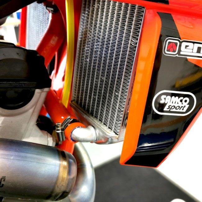 SAMCO SPORT サムコスポーツ クーラントホース(ラジエーターホース) カラー：バイパーレッド(限定色) MC 250F FC 250 SX-F XC-F ラジエーター 冷却関連の画像