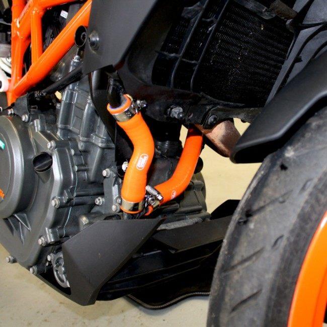 SAMCO SPORT サムコスポーツ クーラントホース(ラジエーターホース) カラー：ニンジャグリーンカモ(限定色) 250 Duke 390 KTM ラジエーター 冷却関連 エンジンの画像