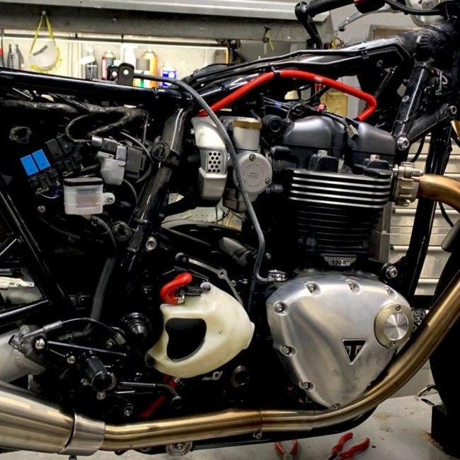SAMCO SPORT サムコスポーツ クーラントホース(ラジエーターホース) カラー：サムコクラシック(限定色) Speed Twin 1200 Thruxton TRIUMPH トライアンフの画像