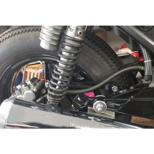 Bagus! バグース リヤキャリパーサポート用アルミ削り出しトルクロッド タイプ：シルバーアルマイト ZEPHYR750 KAWASAKI カワサキ トルクロッド ブレーキ | Bagus! | 01
