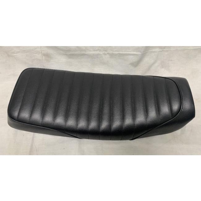 部品屋K&W タックロールシート TW225 YAMAHA ヤマハ シート シート関連