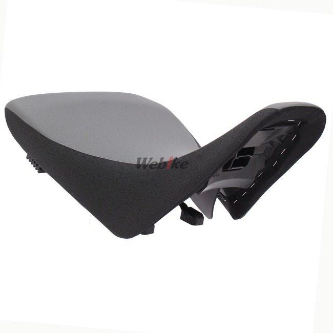 SUZUKI スズキ ローシート カラー：ブラック／グレー(45100-06L51-B03) Vストローム1050 Vストローム1050XT シート シート関連 外装_3