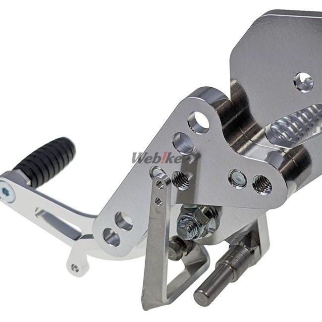 カワサキ ZRX1100 モリワキマフラー・バックステップ