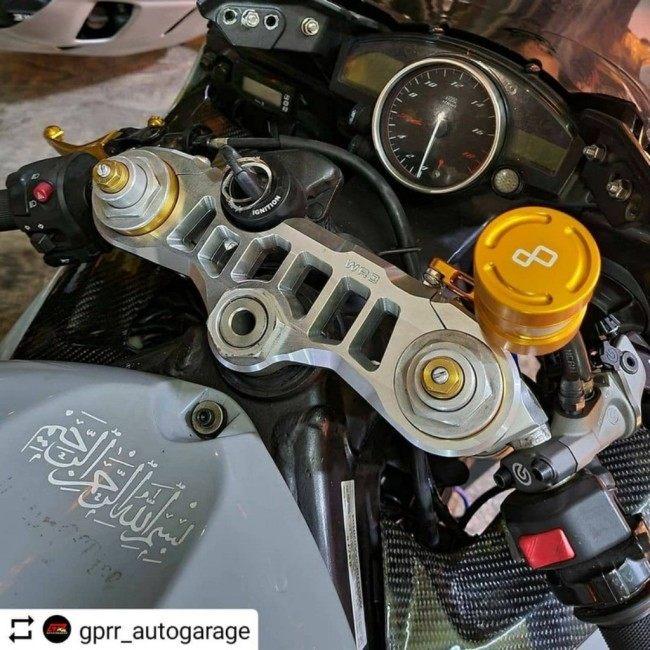 topbrige トップブリッジ WASHY 美品 ZX-12R（02〜06年 B1〜B6F） トップブリッジ バーハンドル用 HURRICANE