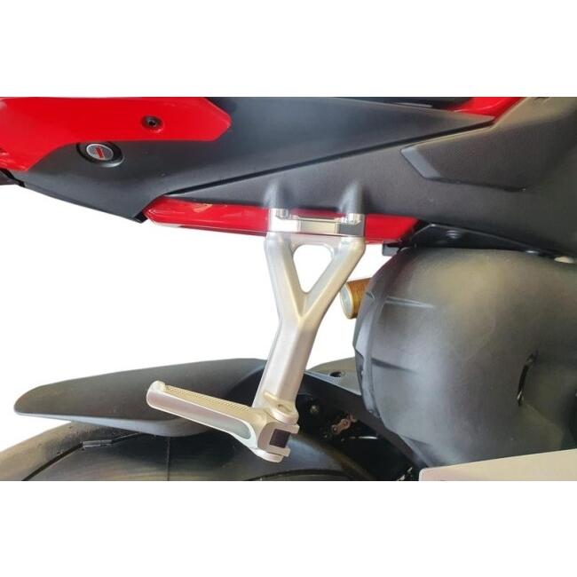 CNC Racing シーエヌシーレーシング タンデムステップレスキット カラー：ブラック STREETFIGHTER V4 V4S SP SP2 PANIGALE R DUCATI ドゥカティ ステップ | CNC RACING | 02