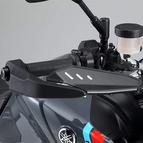 NO.5736　ギア（ＧＥＡＲ）　水冷４サイクルエンジン　ＦＩ車　スクリーン　ナックルガード　ホワイト　☆彡 Webike | Y'S GEAR(YAMAHA) ワイズギア ヤマハ ナックルバイザー