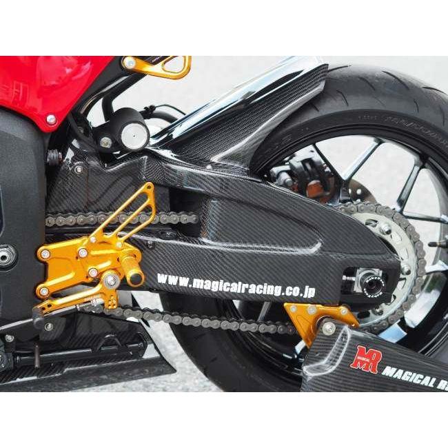 Magical Racing マジカルレーシング スイングアームカバー タイプ：平織カーボン CBR600RR HONDA ホンダ スイングアームカバー・プロテクター 外装の画像