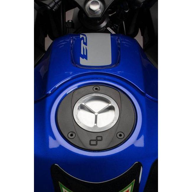 LighTech ライテック フューエルタンクキャップ (スピンロッキング) カラー：シルバー RSV1000 RSV4 TUONO V4 STREETFIGHTER 848 1098 ガソリンタンクキャップ_1