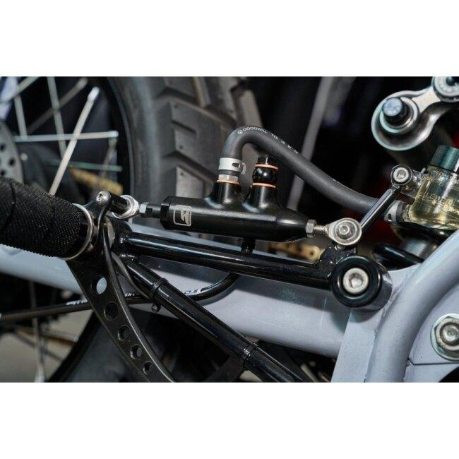 Frando（フランド） リアブレーキ用マスターシリンダー カラー