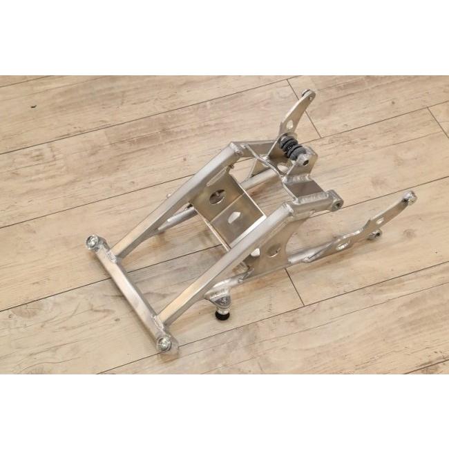T2 Racing T2レーシング アルミシートレール＆ガソリンタンクセット【Racers Series】 タンクキャップカラー：ブラック NSR250R HONDA ホンダ フレームの画像