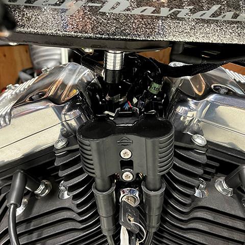 Pine Valley パインバレー イグニッションコイル移設キット／キーレス車両用【コイルステー＋プラグコードセット】 入数：2個 スポーツスター 点火系 エンジン | Pine Valley | 06