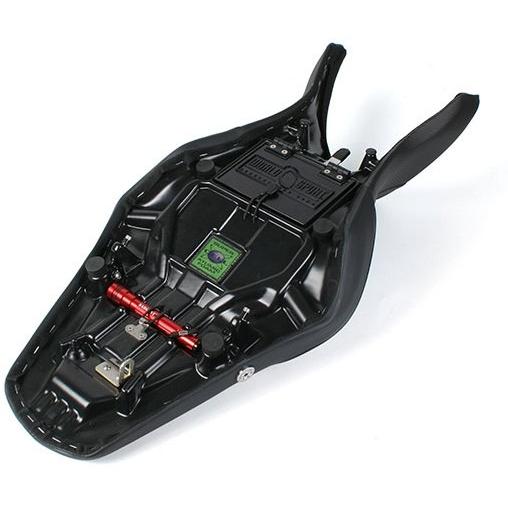 SARGENT サージェント ワールドスポーツパフォーマンスシート パイピングカラー：A066レッド MT-09 YAMAHA ヤマハ シート シート関連 外装_2