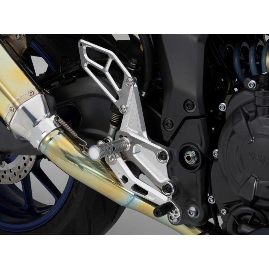 K-FACTORY - ケイファクトリー ライディングステップ 色合い：ステイゴールド YZF-R7 YAMAHA ヤマハ うしろ側足つき 足つき 足回転運動
