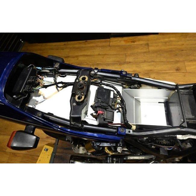 Bagus!（バグース） 一体式フェンダーレスキット カラー：ブラック