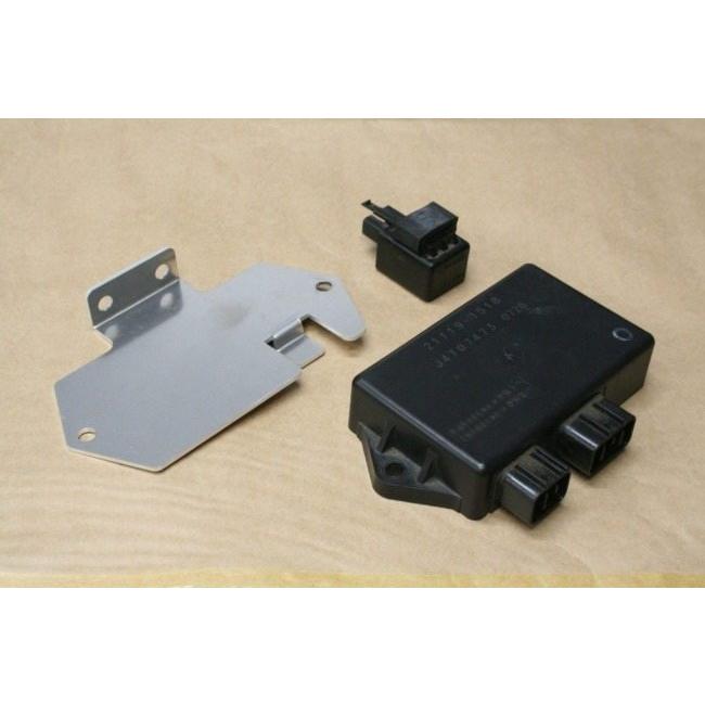 Bagus!（バグース） 一体式フェンダーレスキット カラー：ブラック