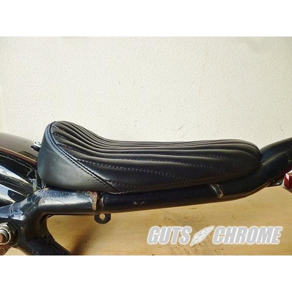 HARD RIDE ソロシート ミディアム　 ハーレー GUTS CHROME（ガッツ クローム） 【AUTHENTIC MARKET】HardRide 立体