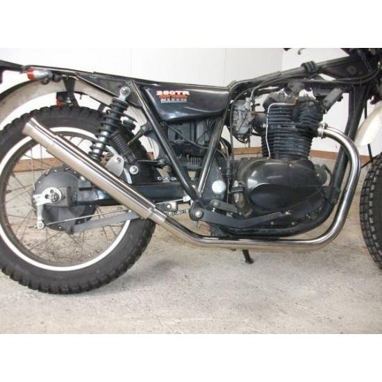 ２５０ＴＲマフラーステンレス製ファネルタイプの出品です。ダウンタイプ RSヨコタ レーシングショップヨコタ クワイエットファネル 250TR
