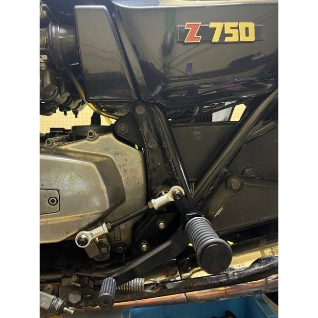 KAWASAKI Z750GP リアステップ セット カワサキ [M-250407-14] スピードショップイトウ（SPEED SHOP ITO） Z750GP用ステップキット