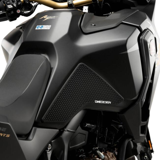 Puig プーチ サイドタンクパッド(SIDE TANK PADS) カラー：ブラック CRF1100L アフリカツイン Adventure Sports HONDA ホンダ タンクパッド タンク関連 外装_3
