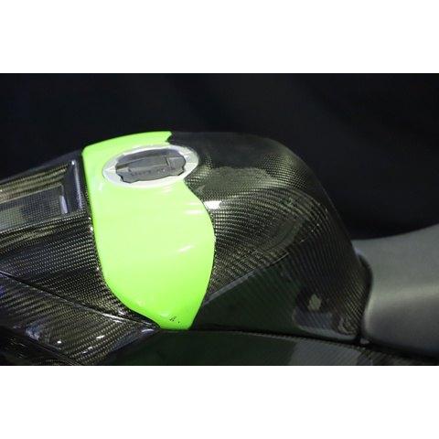 A-TECH エーテック タンクパッドタイプR 素材：FRP黒(FB) / クリア塗装：あり Ninja ZX-10R KAWASAKI カワサキ タンクカバー タンク関連 外装 | A-TECH | 02