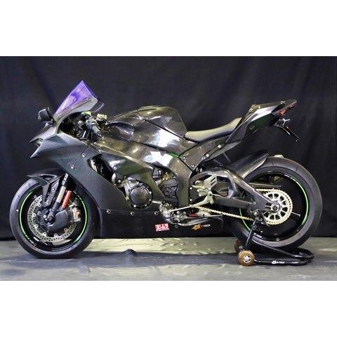 A-TECH エーテック チェーンガード 素材：CDC 平織ドライカーボン Ninja ZX-10R KAWASAKI カワサキ フレームの画像