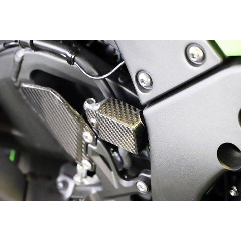 A-TECH エーテック リアブレーキタンクガード 素材：DCK ドライカーボンケブラー Ninja ZX-10R KAWASAKI カワサキ マスターシリンダーガード ブレーキの画像