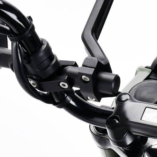 ZETA ジータ エクスプローラーウィンドシールド ブレースが無い