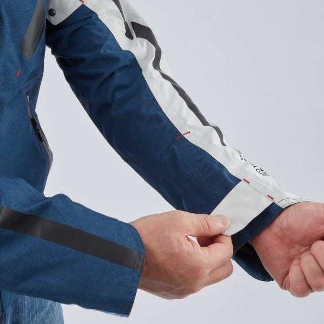 【実働】軍用無線機　PRC-77と車載マウントユニット 実働】軍用無線機 PRC-77と車載マウントユニット 実働】軍用無線機 PRC