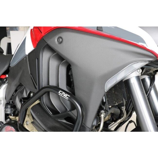 CNC Racing シーエヌシーレーシング ラジエーターサイドプロテクター MULTISTRADA V4 Pikes Peak S DUCATI ドゥカティ ラジエーター 冷却関連 エンジンの画像