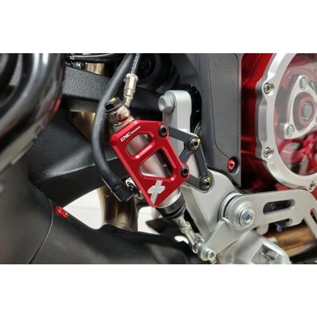 CNC Racing シーエヌシーレーシング リアブレーキマスターガード カラー：レッド DESERTX 937 DUCATI ドゥカティ マスターシリンダーガード ブレーキの画像