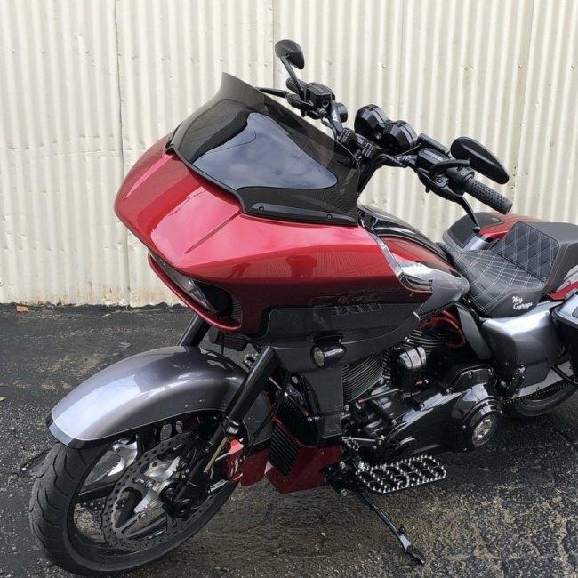 KRAUS クラウス RG Billet ゲージベゼル ゲージマウント 仕上がり：ポリッシュ ロードグライド HARLEY-DAVIDSON ハーレーダビッドソン メーターステー 電装系の画像