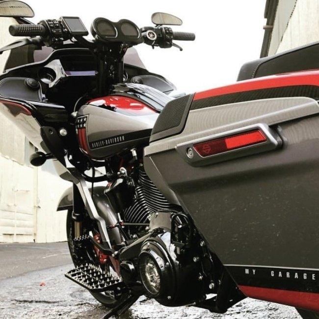KRAUS クラウス RG Billet ゲージベゼル ゲージマウント 仕上がり：ポリッシュ ロードグライド HARLEY-DAVIDSON ハーレーダビッドソン メーターステー 電装系の画像
