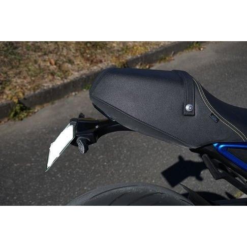 【XSR900】純正リアフェンダー　ウィンカー付 割れ無し! XSR900 純正リアフェンダー 後ろフェンダー 刻印B90