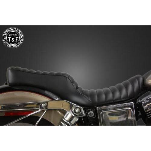 Garage T＆F ガレージ ダブルシート タイプ：タックロール HARLEY