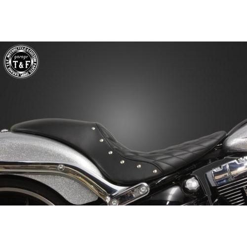 Garage T&F ガレージ スタッド付きガンファイターシート タイプ：ダイヤ ソフテイルブレイクアウト(FXSB) HARLEY-DAVIDSON ハーレーダビッドソン シート | Garage T＆F | 01
