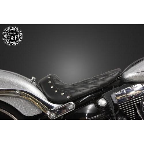 Garage T&F ガレージ T&F スタッド付きシングルシート タイプ：ダイヤ