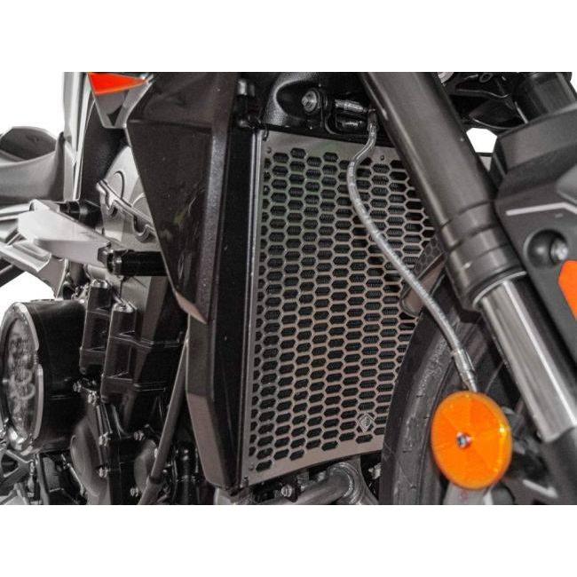 DUCABIKE (DBK) ドゥカバイク (ディービーケー) ラジエーターガード カラー：レッド STREETTRIPLE 765S 765R 765RS 765 MOTO2 EDITION TRIUMPH トライアンフ | ブランド登録なし | 03