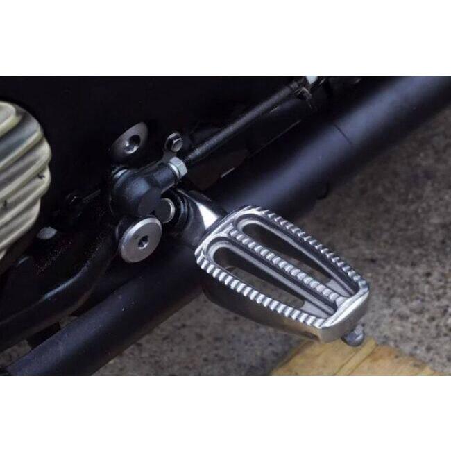 Motone Customs モートーンカスタムズ フットレスト フロント用 カラー：ポリッシュ BONNEVILLE BOBBER TRIUMPH トライアンフ フットペグ ステップ 足回り | ブランド登録なし | 01