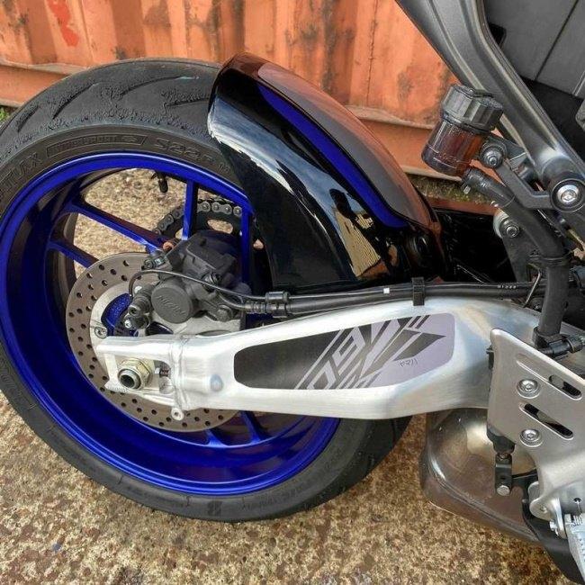 mt09sp 2018年式　Pyramid リヤフェンダー　値下げなし Pyramid Plastics ピラミッドプラスチック Hugger カラー：SP Colours