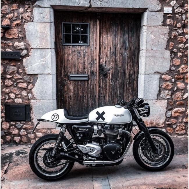 Motone サターンvマフラー トライアンフThruxtonスピードツイン MOTONE サターン5 スリップオン マフラー Speed Twin, Thruxton