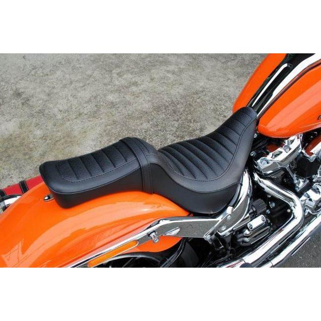 FXBR K&Hのシート K&H ケイアンドエイチ キング＆クイーン タック FXBR FXBRS HARLEY