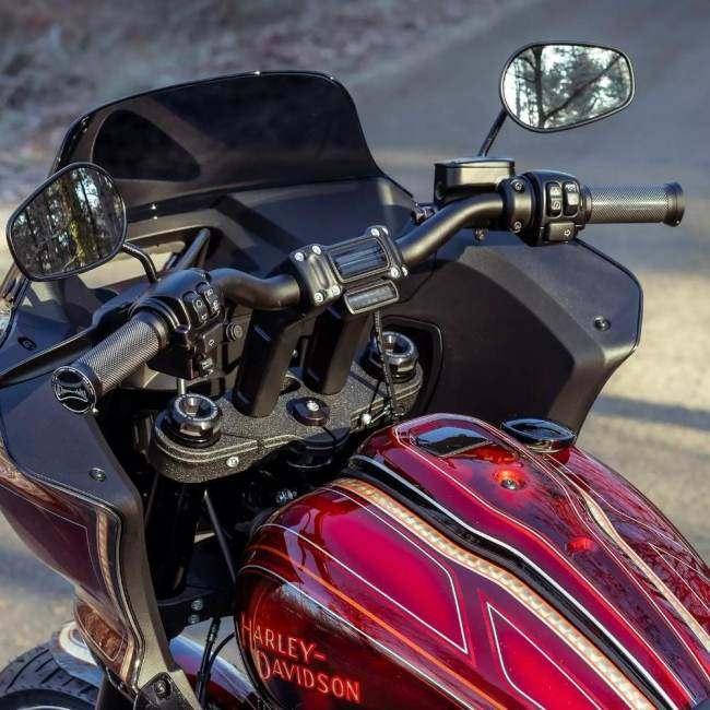 THUNDER BIKE サンダーバイク Clubstyle ライザーキット ハンドルバークランプサイズ：1-1/4&Prime; / 高さ：9&Prime; FXBR S FXBB FXLRST ハンドル周辺パーツ ハンドル
