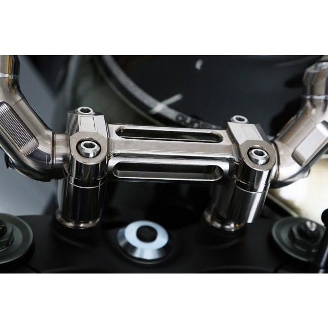 AELLA アエラ ハンドルアッパーブラケット Z900RS CAFE KAWASAKI AELLA アエラ ハンドルアッパーブラケット Z900RS CAFE KAWASAKI