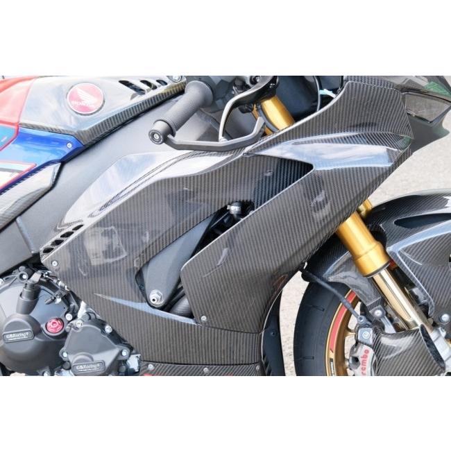 SPEEDRA（スピードラ） サイドカバー タイプ：平織りカーボン(艶あり