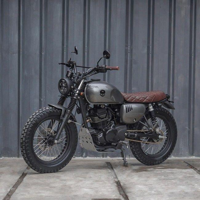 Kawasaki W175用シート ブラウン 破れなし　美品 w175 kawasaki 純正シート ブラウン｜Yahoo!フリマ（旧PayPay