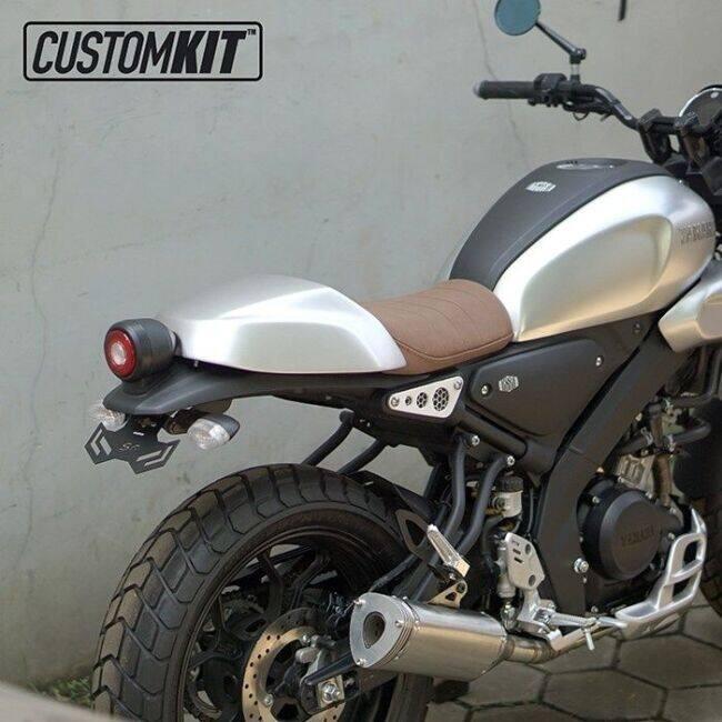 CustomKit カスタムキット Seat Cover XSR155 カラー：Silver YAMAHA