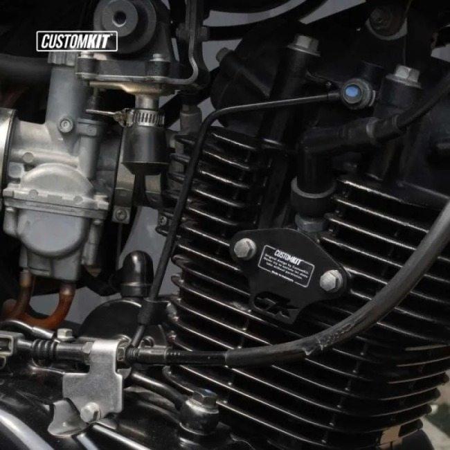 CustomKit カスタムキット AIS Canceller Cover W175 KAWASAKI カワサキ 二次エアーキャンセルキット・AISキャンセルキット エンジンパーツ エンジン | ブランド登録なし | 01