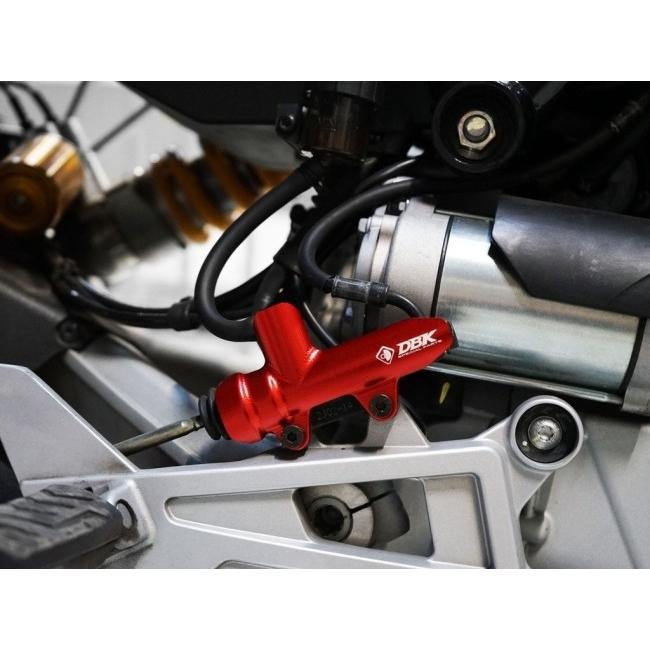DUCABIKE (DBK) ドゥカバイク (ディービーケー) リアブレーキ マスター プロテクター カラー：レッド DUCATI ドゥカティ MOTOGUZZI モトグッチ ブレーキの画像