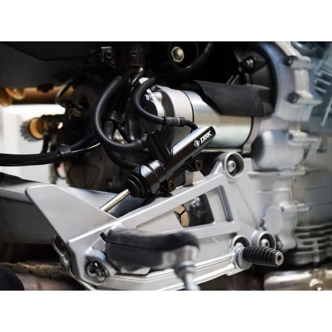 DUCABIKE (DBK) ドゥカバイク (ディービーケー) リアブレーキ マスター プロテクター カラー：レッド DUCATI ドゥカティ MOTOGUZZI モトグッチ ブレーキの画像